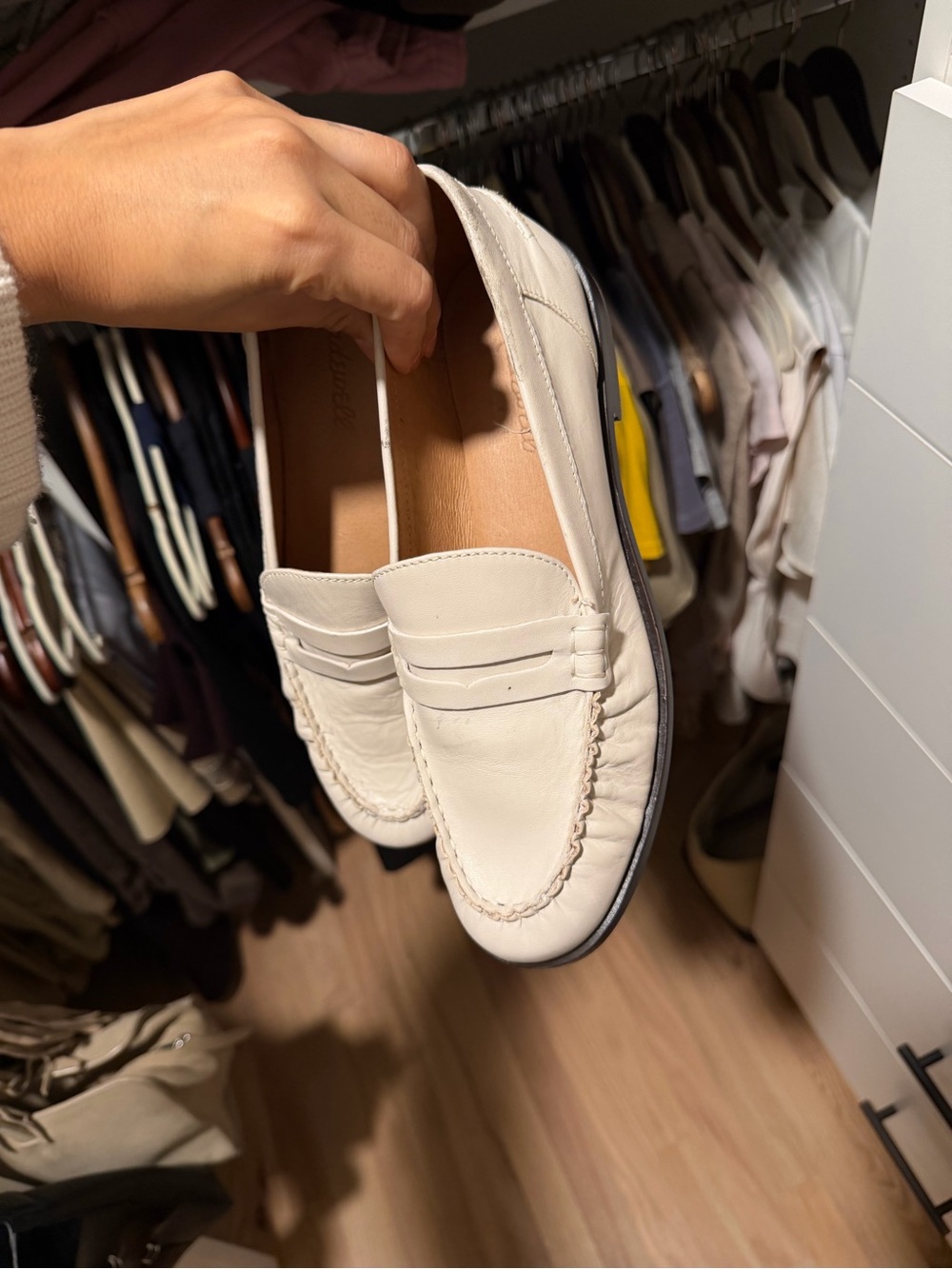Madewell Womenโs Cream Leather Penny Loafers